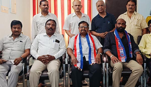 How many Srinivas Rao condemned Kesan Shankara Rao’s arrest for BC rights
– PARAHUSHAR NEWS
