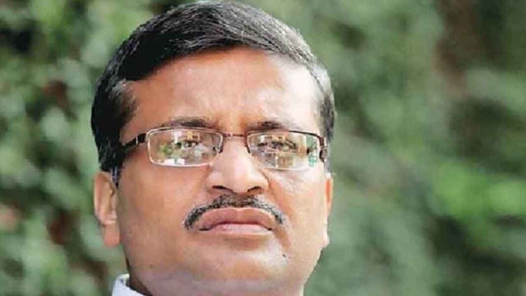 57 సార్లు బదిలీ చేయబడింది, IAS అధికారి ఖేమ్కా పదవీ విరమణ
