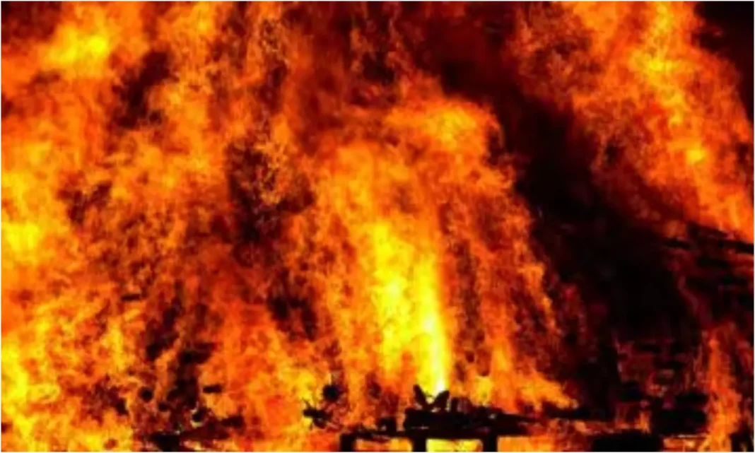 Another fire in Hyderabad
– PARAHUSHAR NEWS