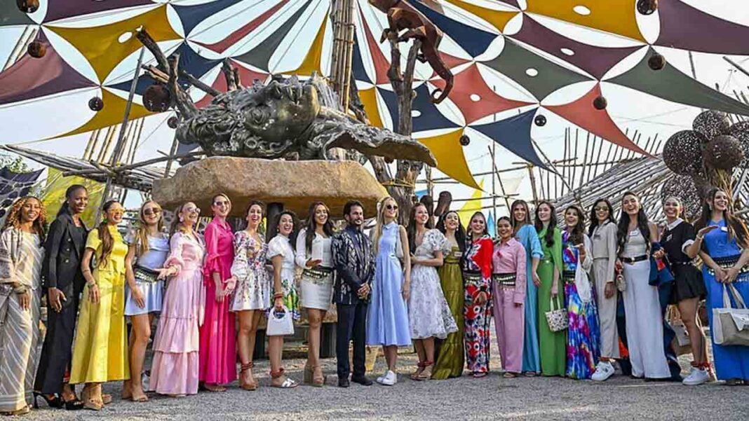 Someone is that world beauty!-Namasthe Telangana
– PARAHUSHAR NEWS
