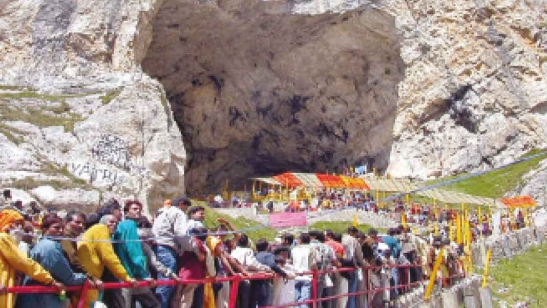 అమర్నాథ్ యాత్ర భద్రత కోసం 581 CAPF కంపెనీలు ఆమోదించబడ్డాయి
– PARAHUSHAR NEWS