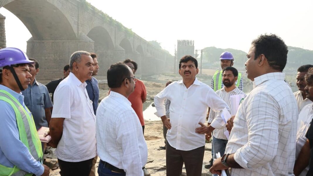 రెవెన్యూ మంత్రి పి. శ్రీనివాస్ రెడ్డి ₹ 676 కోట్ల నిలుపుదల గోడ పనులను ఖమ్మమమ్లో మున్నెరు నదితో పాటు
– PARAHUSHAR NEWS