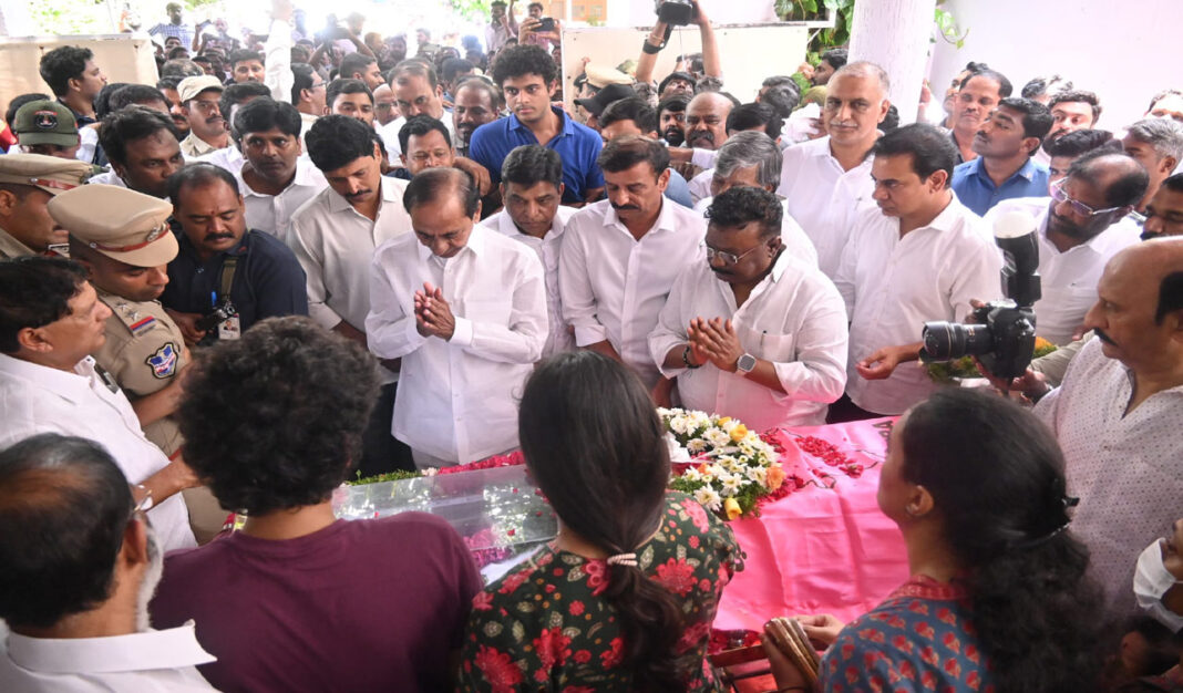 ఈ రోజు మగంతి గోపినాథ్-టెలాంగనాకు కెసిఆర్ చివరి గౌరవం చెల్లిస్తుంది
– PARAHUSHAR NEWS