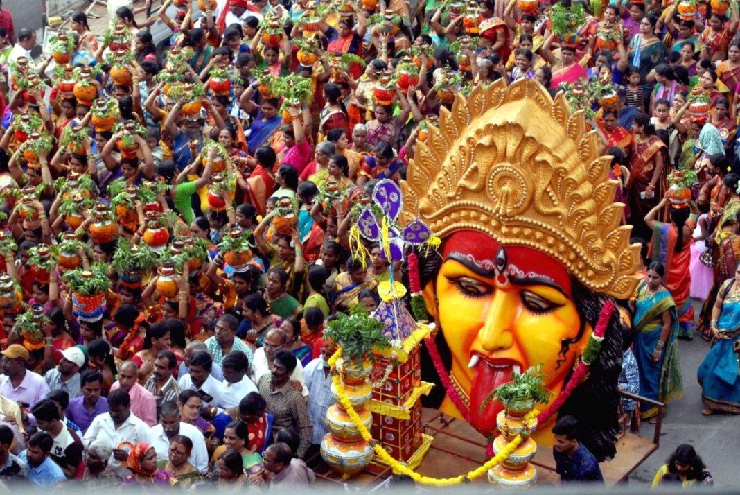 Lal Darwaja Bonas Shuru … Schedule This is …!
– PARAHUSHAR NEWS