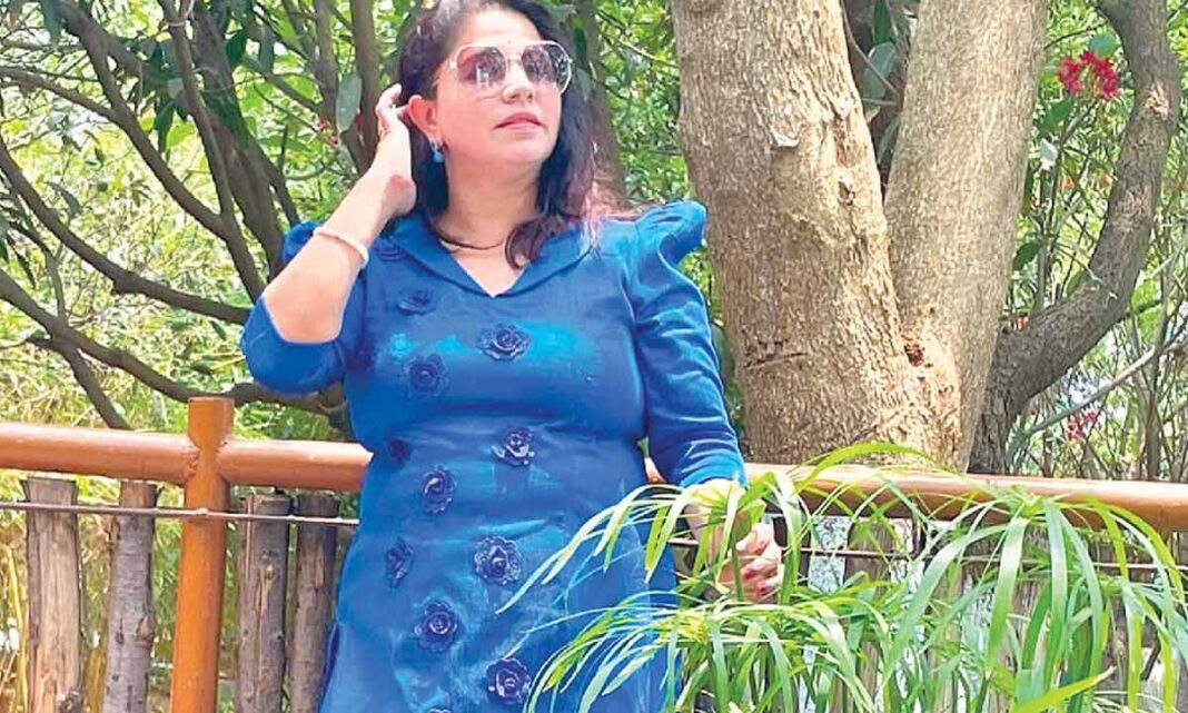 థ్రెడ్ల ద్వారా మహిళలను శక్తివంతం చేయడం
– PARAHUSHAR NEWS