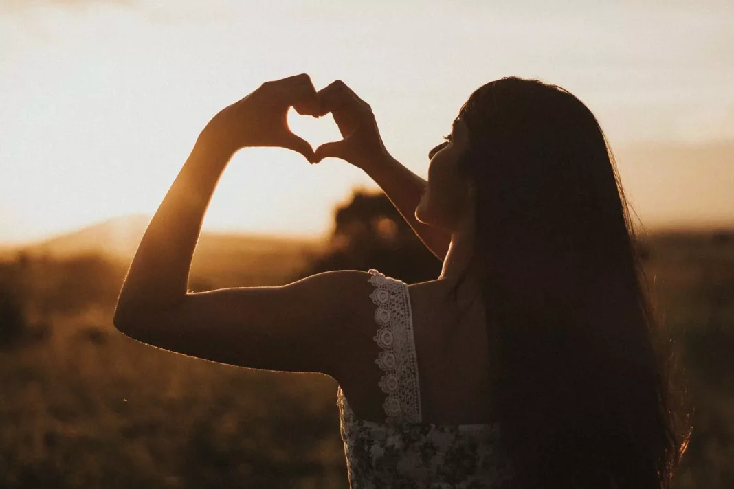Oxytocin: Mood swings in women with ‘love hormone’ are reduced!
– PARAHUSHAR NEWS