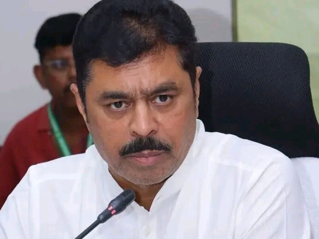 AP MP sensational comments on KTR
– PARAHUSHAR NEWS