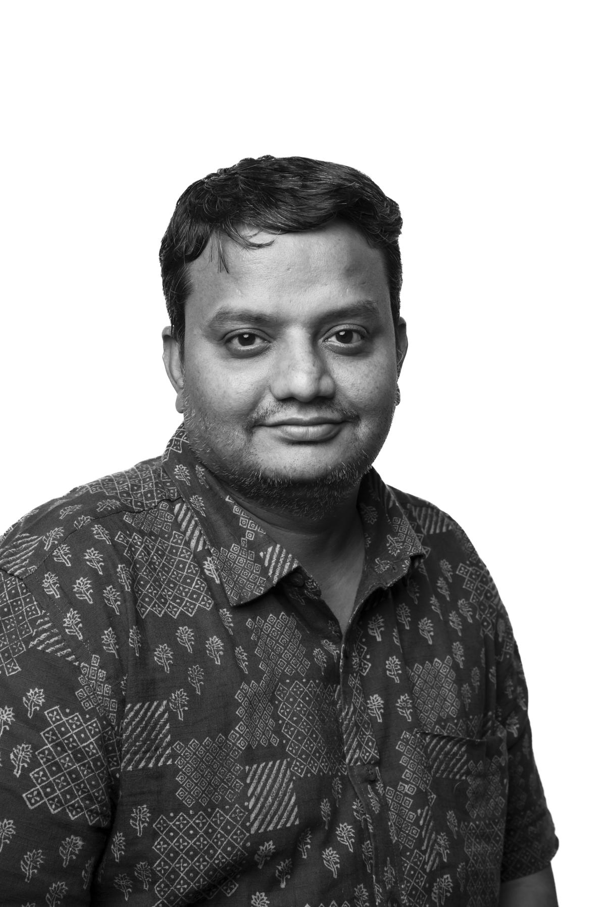 బెంగళూరుకు చెందిన రచయిత, చిత్రనిర్మాత మరియు పరిశోధకుడు బసవ్ బిరాడార్ బెంగళూరుకు చెందిన రచయిత, చిత్రనిర్మాత మరియు పరిశోధకుడు బసవ్ బిరాడార్