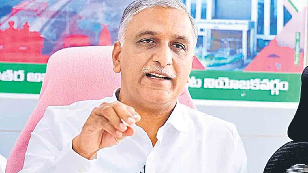 అందాల పోటీలపై ఉన్న శ్రద్ధ.. యూరియా సరఫరాపై లేదా?