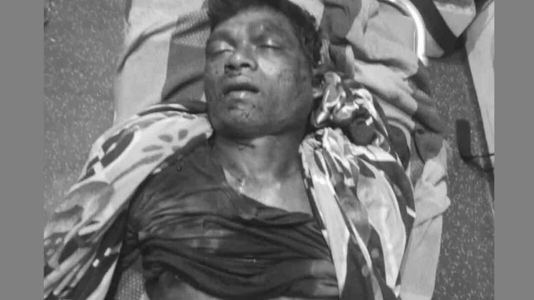 The brutal in the church .. thugs who attacked the couple ..
– PARAHUSHAR NEWS
