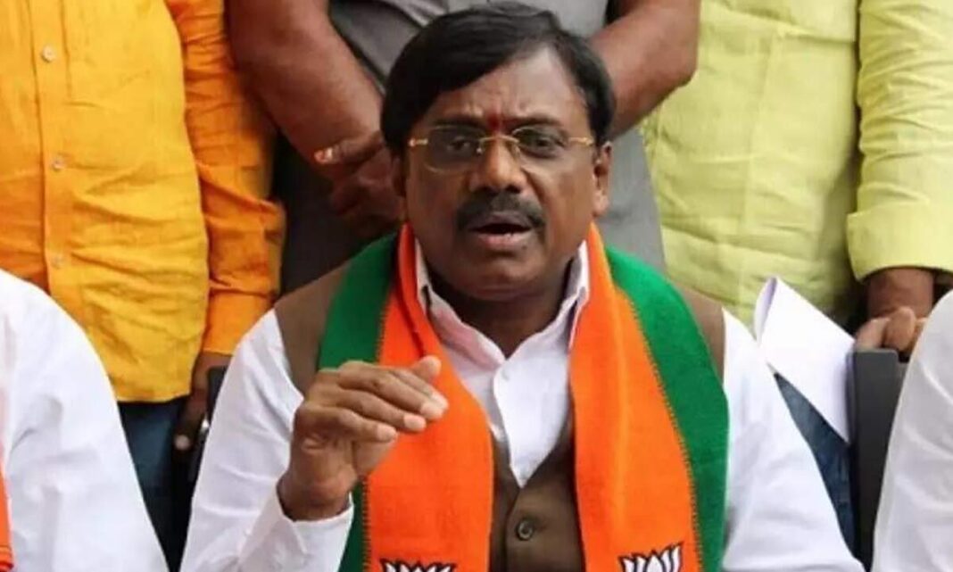 ఇందిరామ్మ గృహాలను అందించడానికి తెలంగాణ ప్రభుత్వం: మంత్రి వివేక్ వెంకటస్వామి
– PARAHUSHAR NEWS