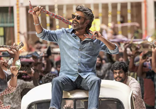 పాపం కోలీవుడ్ .. ఈసారి కూడా వెయ్యి వెయ్యి కోట్లు కష్టమేనా ..?
– PARAHUSHAR NEWS