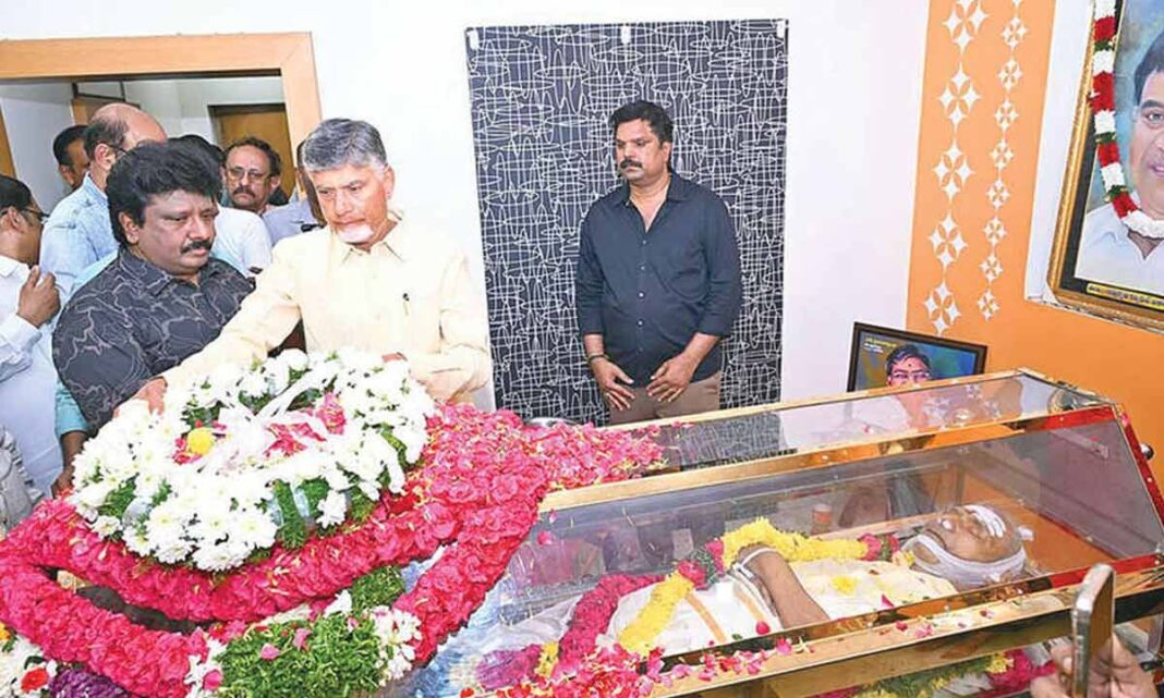యూనియన్ మంత్రులు, గవర్నర్లు కోటా శ్రీనివాస రావు మరణాన్ని సంతరించుకుంటారు
– PARAHUSHAR NEWS
