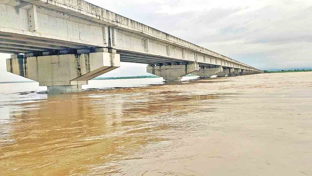 Godavari Ugarupam at Kaleshwaram-Namasthe Telangana
– PARAHUSHAR NEWS