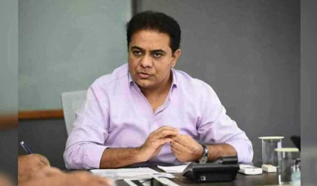 KTR BRS కార్యకర్త కుమార్తె యొక్క బాధ్యత తీసుకుంటుంది, ఆమె వివాహానికి హాజరవుతుంది
– PARAHUSHAR NEWS