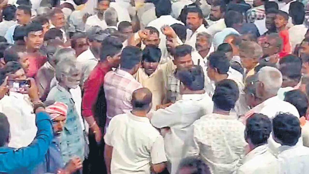 Congress on the farmer asked for urea!-Namasthe Telangana
– PARAHUSHAR NEWS