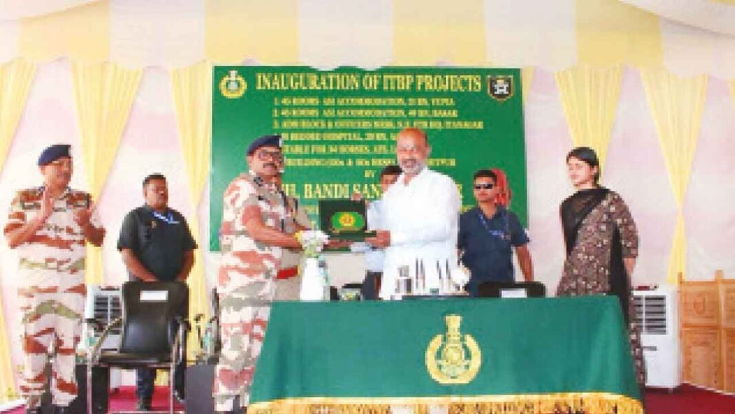 Ausaf సయీద్, జర్నలిజం, ముస్లిం కమ్యూనిటీ, మీర్ అయోబ్ అలీ ఖాన్, అజీజ్ అహ్మద్
– PARAHUSHAR NEWS