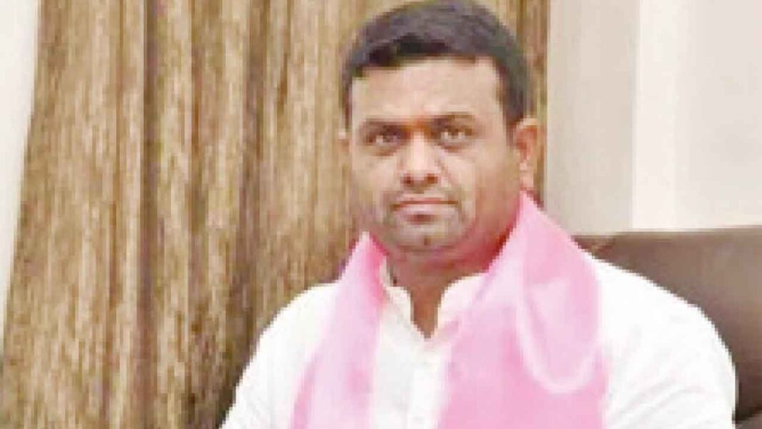 BRS నాయకుడు రోహిత్ రెడ్డి బిజెపిలో చేరడాన్ని ఖండించారు
– PARAHUSHAR NEWS