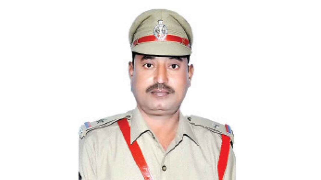 MBNR ASI భారత పోలీసు పతకంతో సత్కరించింది
– PARAHUSHAR NEWS
