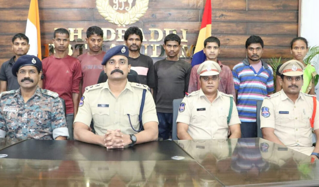 ఆపరేషన్ చెయుత: గత ఎనిమిది నెలల్లో 314 మావోయిస్టులు కొఠాగుడెమ్ పోలీసులకు లొంగిపోతారు
