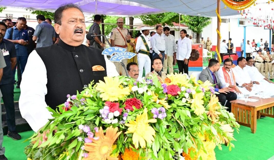 అర్హతగల వ్యక్తులందరికీ ఆరు హామీల ప్రయోజనాలు లభించే ప్రయత్నాలు: షబ్బీర్ అలీ
