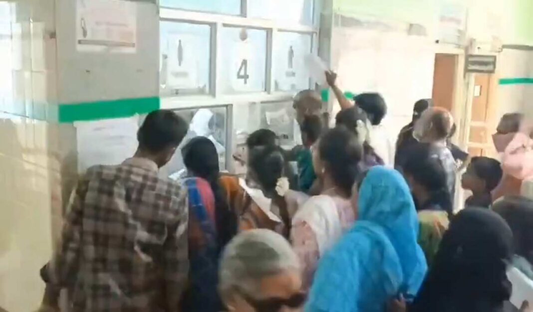 360 ప్రైవేట్ ఆసుపత్రులు సేవను ఉపసంహరించుకోవడంతో తెలంగాణ అరోజిస్రి సంక్షోభాన్ని ఎదుర్కొంటుంది
– PARAHUSHAR NEWS