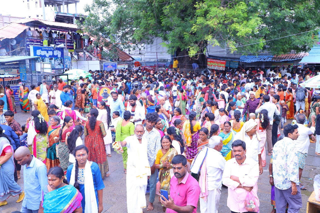 Vemulawada Raja Rajeshwara Swami Temple (15)