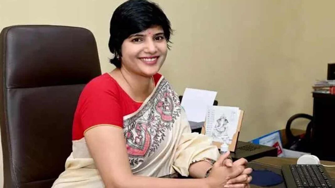 BRS complained to CS on Hyderabad Collector Harichanda
– PARAHUSHAR NEWS