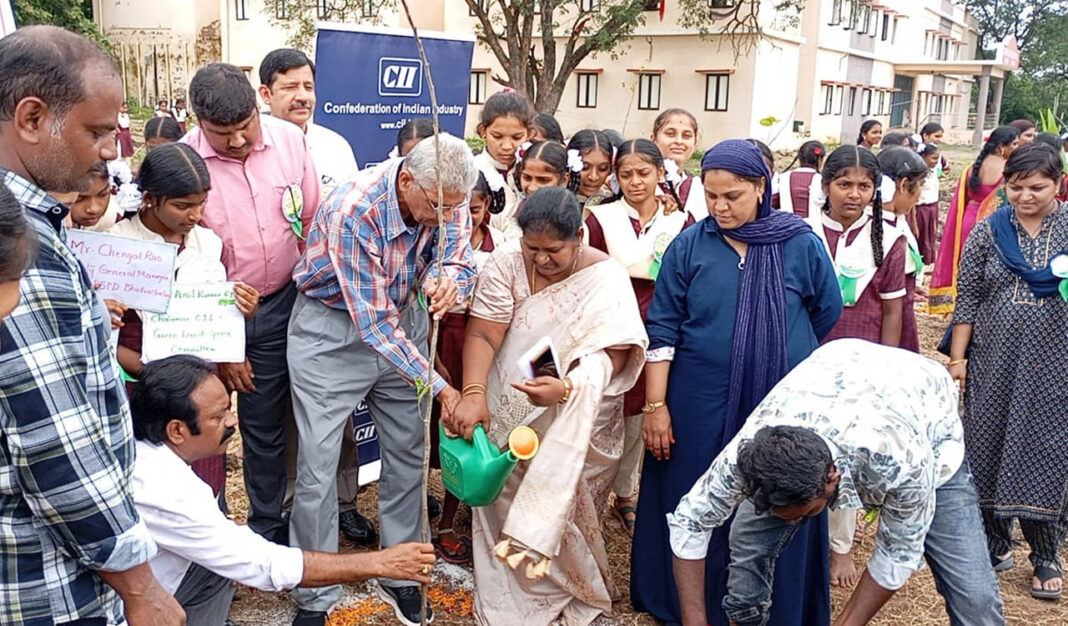ఐటిసి ఎంఎస్‌కె, సిఐఐ ఖామ్మామ్‌లోని వైరా గురుకుల్ వద్ద వనా మహోత్సవం జరుపుకుంటుంది
