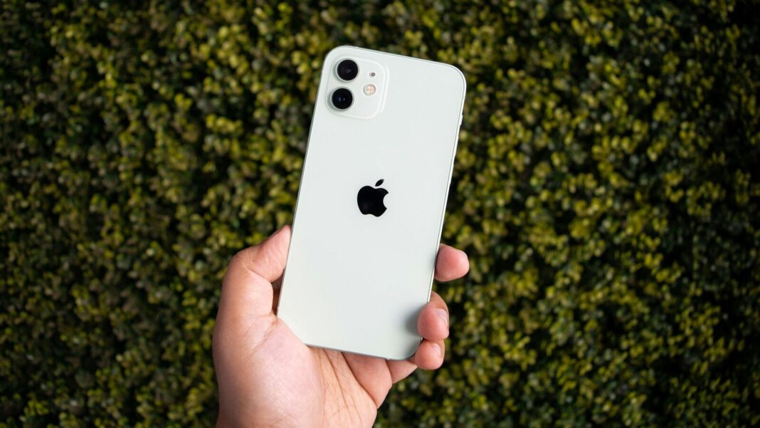 ఆపిల్ యొక్క iOS 26 నవీకరణ ఐఫోన్ 16 సిరీస్ కోసం ఛార్జింగ్ వేగాన్ని పెంచుతుంది: ఇక్కడ ఏమి మారుతోంది
– PARAHUSHAR NEWS