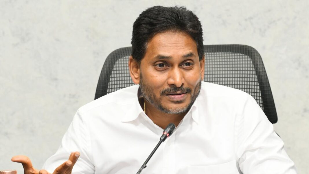 ఒక ఒప్పందం కోసం జగన్ కాంగ్రెస్‌తో సన్నిహితంగా ఉన్నారని టిడిపి ఆరోపించింది
