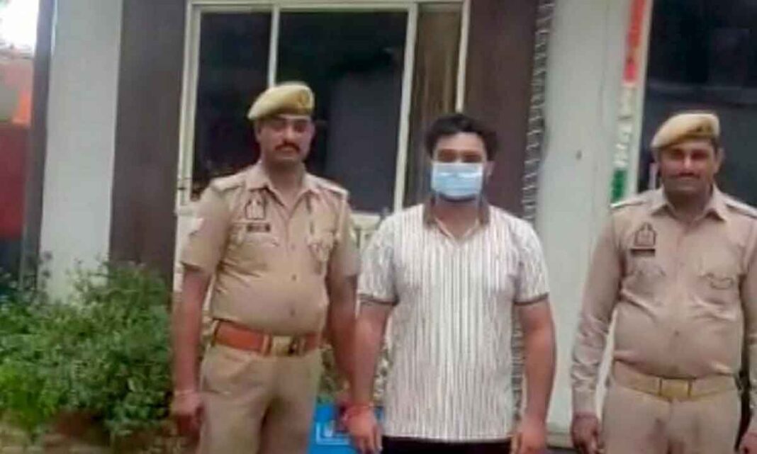 భర్త, అత్తగారు, నిక్కి భతి బావమరిది అరెస్టు
