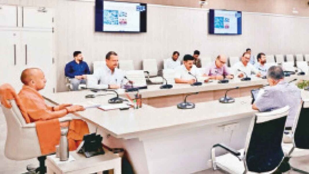 లక్నో మునిసిపాలిటీల పరివర్తన కోసం యోగి పిలుపునిచ్చారు
