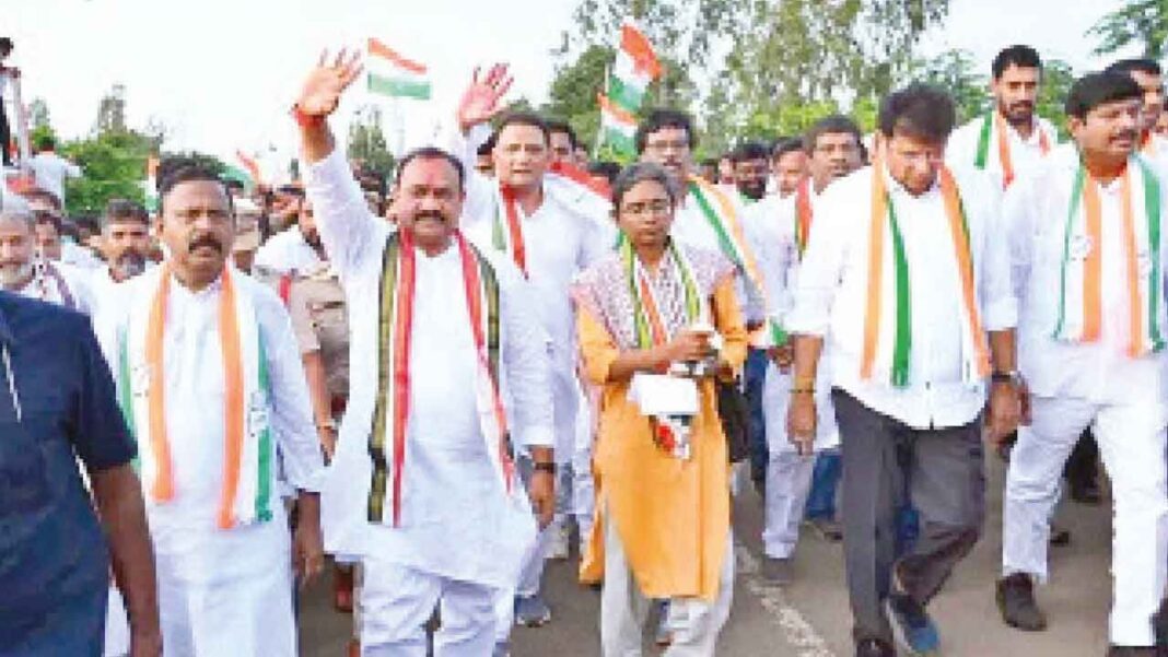 స్థానిక శరీర ఎన్నికలకు ముందు పార్టీ ప్యానెల్లను ఏర్పాటు చేయడానికి టిజి కాంగ్ రేసులు
– PARAHUSHAR NEWS