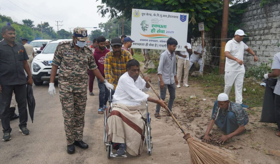 CRPF హైదరాబాద్ చంద్రాంగత్తాలోని శ్రీశైలం హైవేపై శ్రీమ్డాన్ డ్రైవ్కు నాయకత్వం వహిస్తాడు
– PARAHUSHAR NEWS