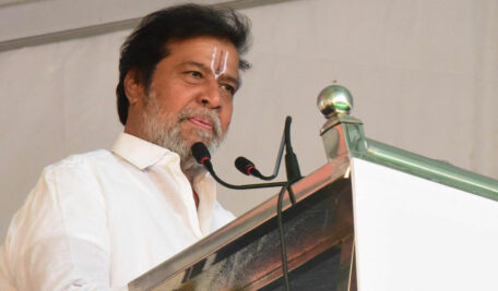 తెలంగాణ: సంగారెడ్‌లో కూలిపోయిన పాఠశాల భవనాన్ని ఆరోగ్య మంత్రి తనిఖీ చేస్తుంది
