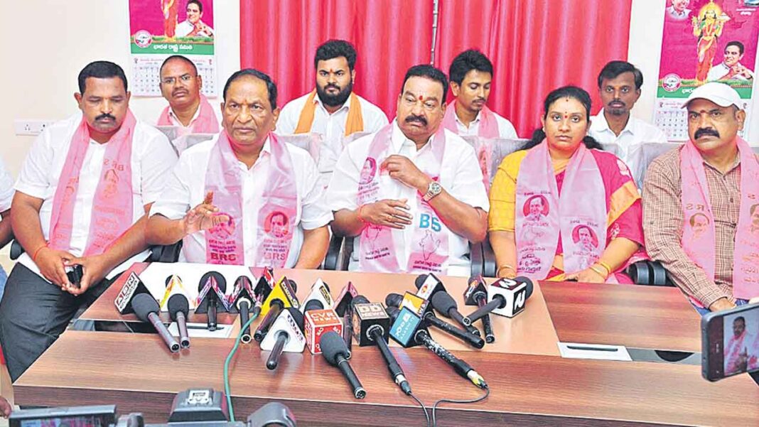 Farmers’ hardship ..?-Namasthe Telangana
– PARAHUSHAR NEWS