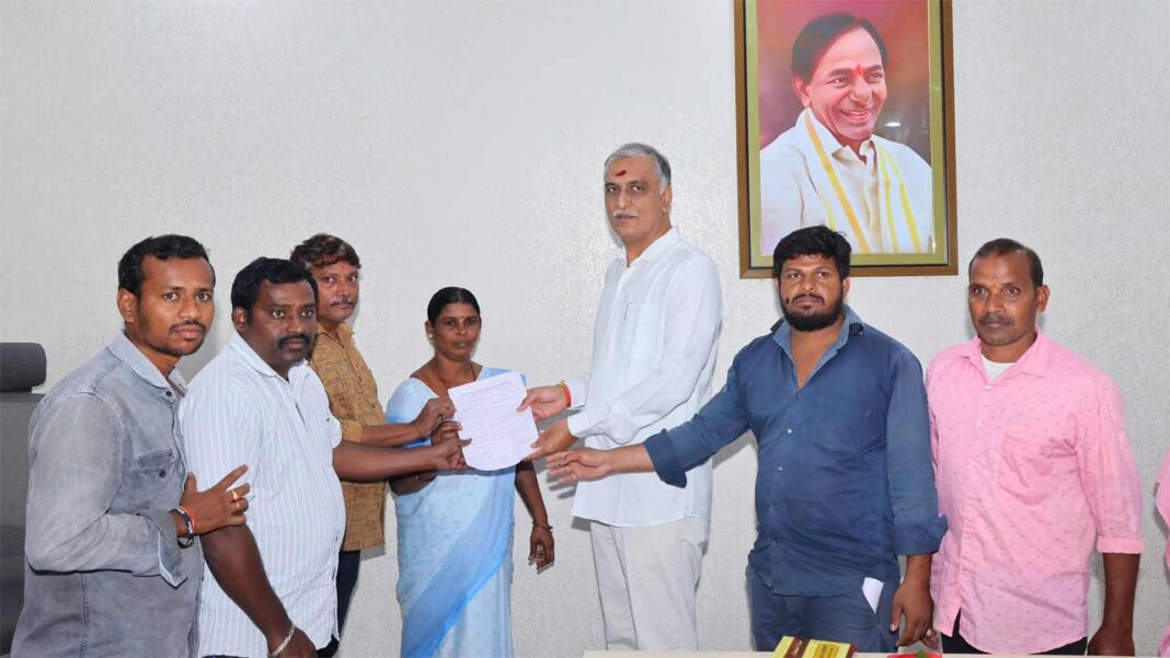 Harish Rao | Harishrao Fire-Namasthe Telangana
– PARAHUSHAR NEWS