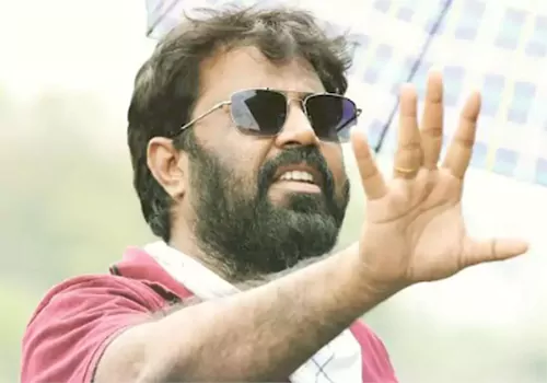థియేటర్ లో పది మంది మంది ప్రేక్షకులు .. చెప్పుతో కొట్టుకున్న కొట్టుకున్న డైరెక్టర్
– PARAHUSHAR NEWS