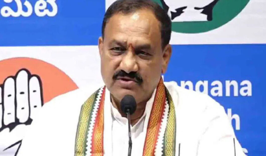 వాచ్: టిపిసిసి చీఫ్ పునరుద్ఘాటించాడు BRS MLAS ‘నిర్దిష్ట’ ప్రయోజనం కోసం కాంగ్రెస్లో చేరారు
– PARAHUSHAR NEWS