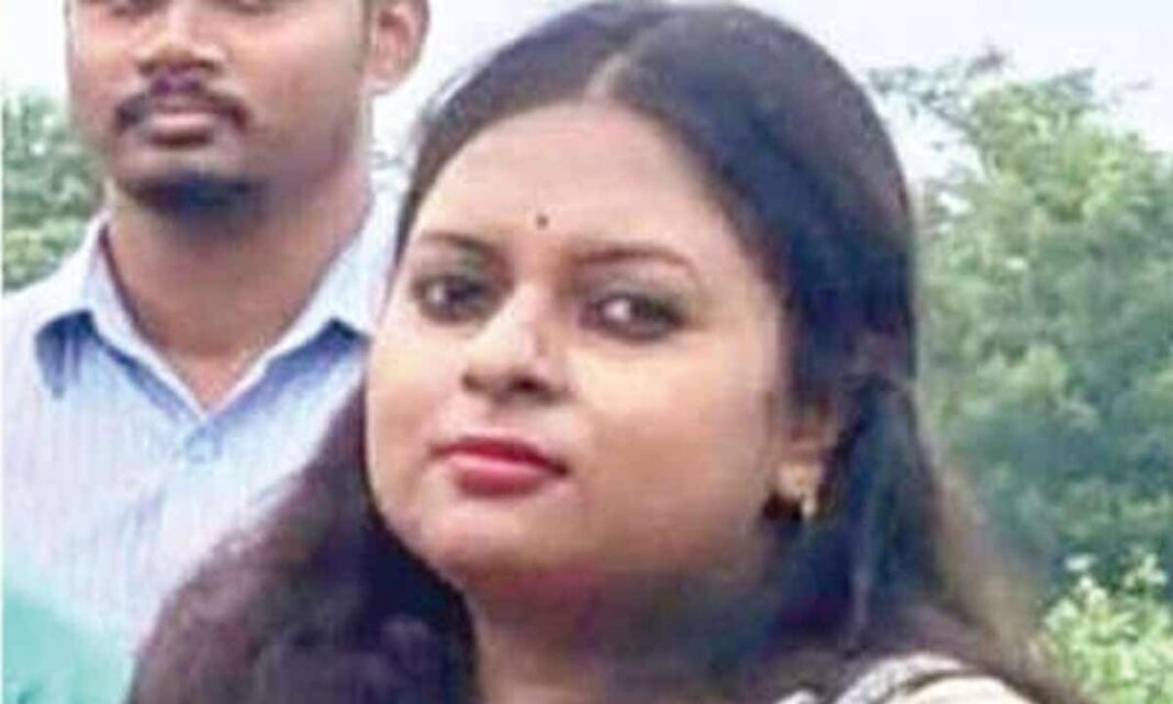 OAS అధికారి రూ .4 సిఆర్ ప్రభుత్వ నిధులను దుర్వినియోగం చేసినందుకు పట్టుకున్నారు

