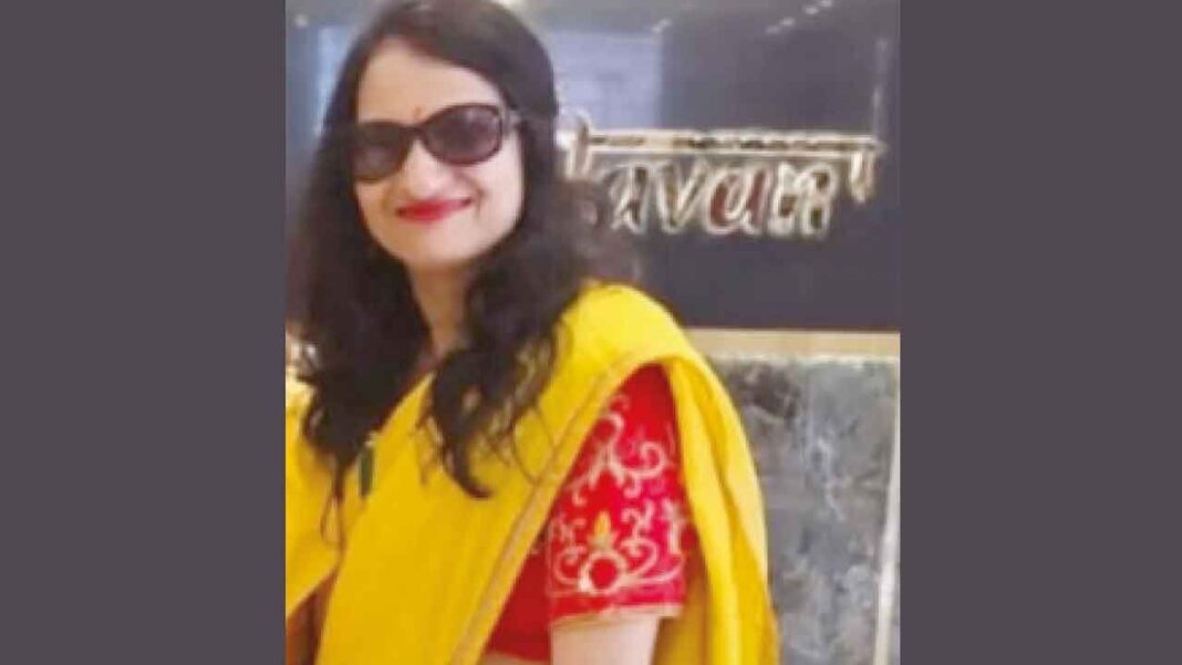 గేటెడ్ కమ్యూనిటీలో ఇత్తడి హత్య భద్రతా చర్యలపై అలారం గంటలు రింగులు
– PARAHUSHAR NEWS