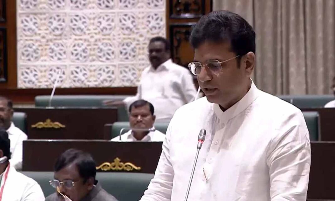 తెలంగాణ ప్రభుత్వం కలశ్వరం నివేదికను అసెంబ్లీలో ప్రవేశపెట్టింది
