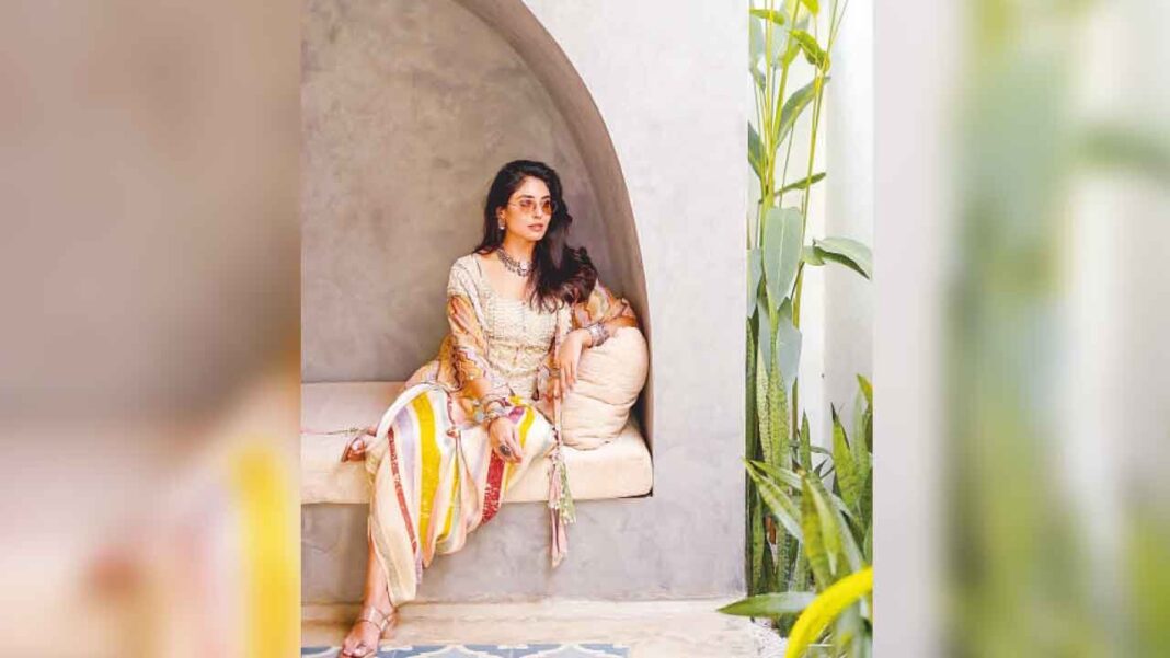 ‘ఫెమినిస్ట్’ అనే పదాన్ని దెయ్యంగా మార్చారు, దాని అర్ధానికి మించి వక్రీకృతమైంది
– PARAHUSHAR NEWS