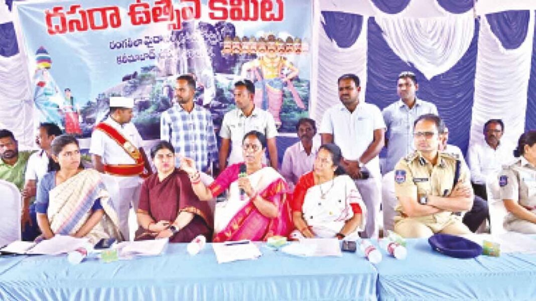 బాతుకమ్మ, దసర వేడుకలు: మంత్రి కొండా సురేఖా కోసం విస్తృతమైన ఏర్పాట్లు చేయండి
– PARAHUSHAR NEWS