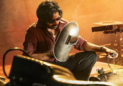 మీరు అసలు మనుషులేనా .. అన్నం అన్నం లేక! 
