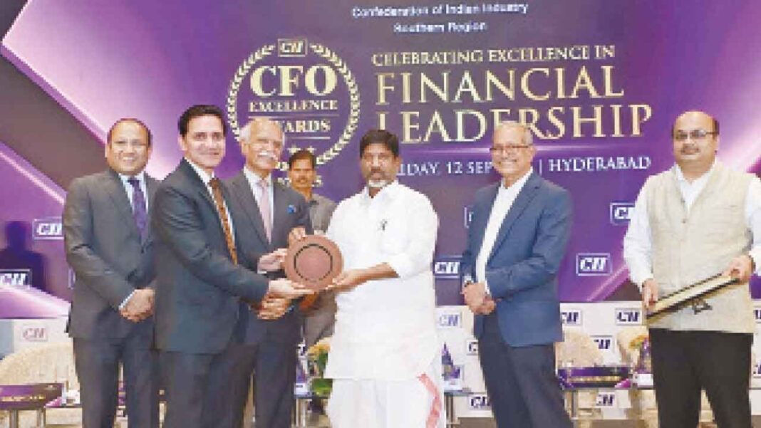 'హైడ్‌బాడ్ గ్లోబల్ ఇన్వెస్ట్‌మెంట్స్ కోసం కేంద్రంగా మారిపోయింది'
