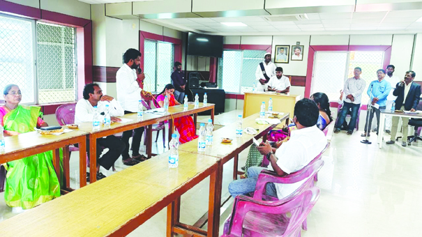 Councilors who are fussy about issues – Prajasakti
– PARAHUSHAR NEWS