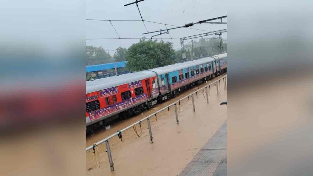 Golconda Express 