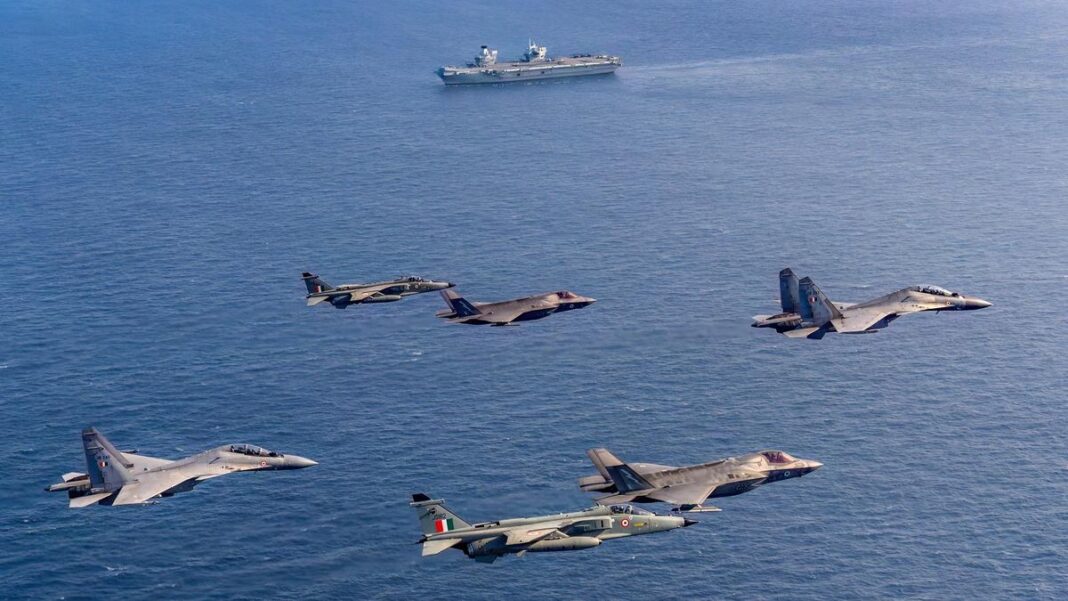 IAF హిందూ మహాసముద్రంలో UK యొక్క క్యారియర్ స్ట్రైక్ గ్రూపుతో ఉమ్మడి వ్యాయామం నిర్వహిస్తుంది
– PARAHUSHAR NEWS